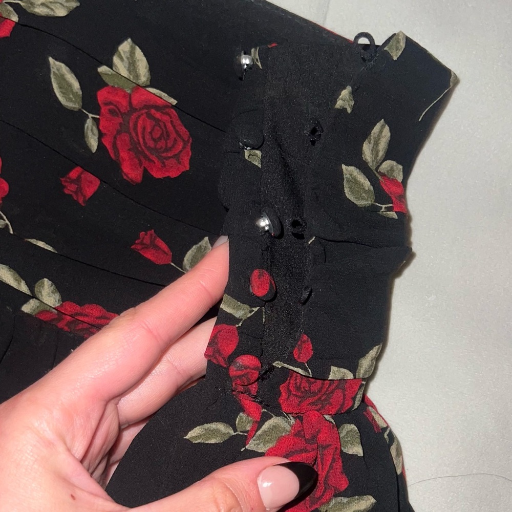 Handmade Rose Pattered Ruffle Strapless Top - Picture 6 of 6
